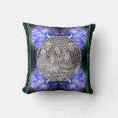 青いGentianフラワーフレーム自分の写真を追加 クッション (正面)