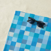 青いPixelatedパターンゲーマーパーソナライズな| ビーチタオル (インサイチュ)