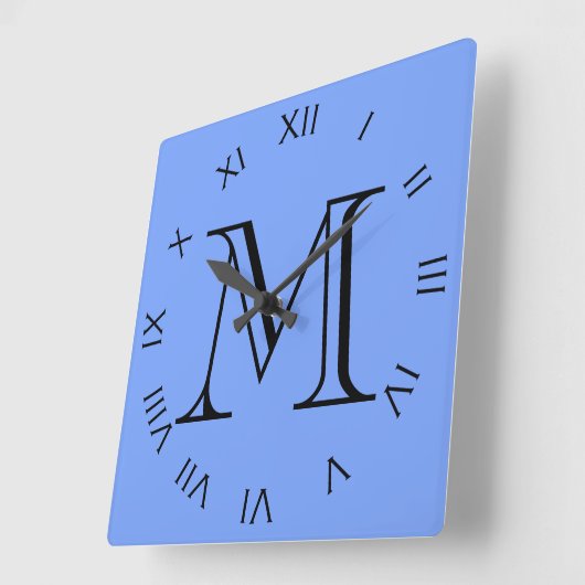 青いwccnt上のモノグラム黒ローマ数字 スクエア壁時計 (傾斜)