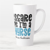 青おもしろいナース感謝していタイポグラフィモダンガーリー カフェラテマグ (右)