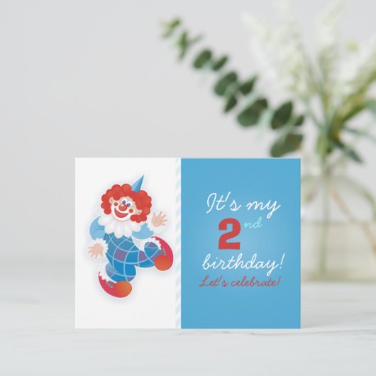 青おもしろいピエロ誕生日の招待状 インビテーションポストカード (スタンド正面)