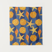 青およびオレンジ貝殻パターン タペストリー (正面)