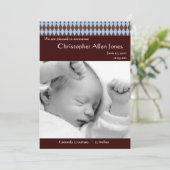 青およびブラウンのアーガイル柄のな男の赤ちゃんの誕生の発表 案内状 (スタンド正面)