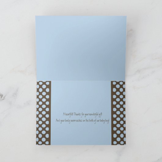 青およびブラウンの水玉模様の男の赤ちゃんのサンキューカード サンキューカード (内部)