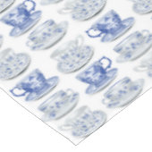 青および白いティーカップ テーブルクロス (アングル)