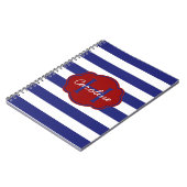 青および白くクラシックな横のストライプ ノートブック (左側)