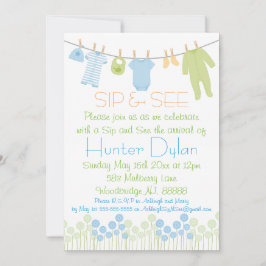 青および緑の小さい衣服の一口はおよび見ます 招待状