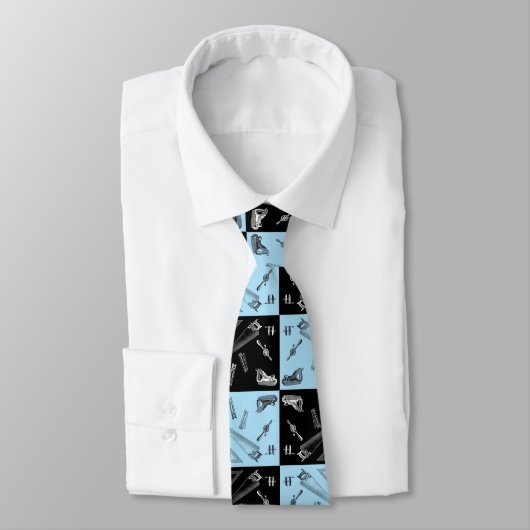 青および黒いタイルの大工仕事用具 ネクタイ (タイ)