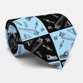 青および黒いタイルの大工仕事用具 ネクタイ (ロール)