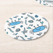 青かわいいカニの海の動物のパターンの子供 ラウンドペーパーコースター (アングル)
