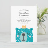 青かわいいクマ。子供または男の赤ちゃん誕生日パーティー 招待状 (スタンド正面)