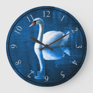 青かわいらしい湖に浮かぶ白い白鳥 ラージ壁時計