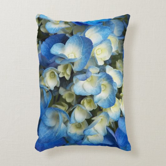 青かわいらしアジサイフローラ アクセントクッション (正面(垂直))