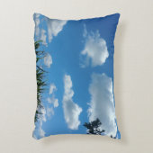 青かわいらし空の雲 アクセントクッション (正面(垂直))