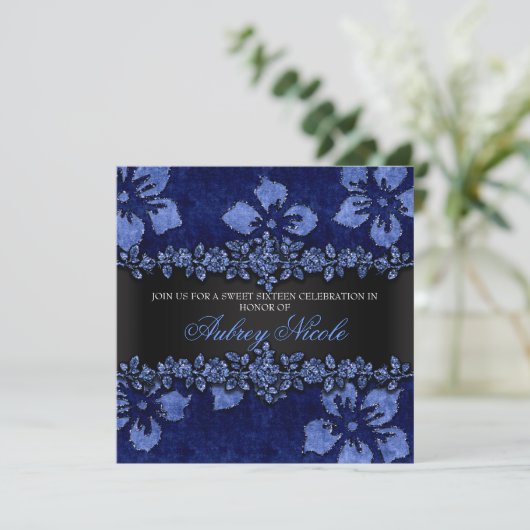 青くフェイクなグリッター及びビロードの花柄のSweet sixteen 招待状 (スタンド正面)
