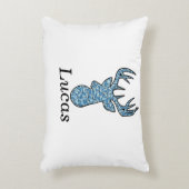 青く幾何学的なシカの頭部の枕 アクセントクッション (正面(垂直))