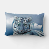 青く白いトラ ランバークッション (裏面)