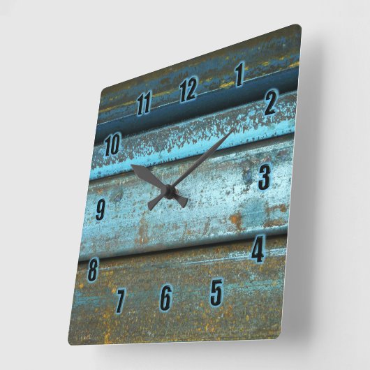 青さび色の丈夫な風化した錆びた金属 スクエア壁時計 (傾斜)