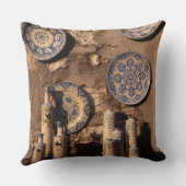 青とクリーム陶器のウンブリアのポスタープラーク クッション (裏面)