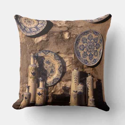 青とクリーム陶器のウンブリアのポスタープラーク クッション (正面)