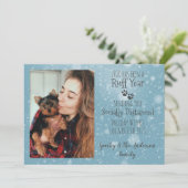 青とグレー、犬の足の跡、ラフ·イヤー·ホリデー シーズンカード (スタンド正面)