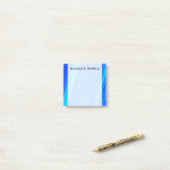 青とシアンの線パターン+名前をカスタムする注記 ポストイット (デスク上)