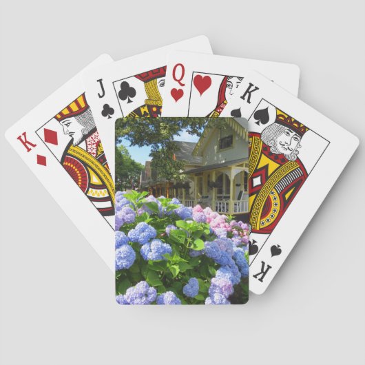 青とピンクのアジサイ – マーサのブドウ園 トランプ (裏面)