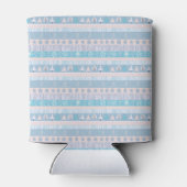 青とピンクのクリスマスツリーの雪の列 缶クーラー (裏面)