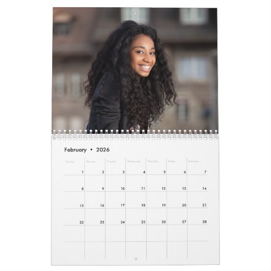 青とピンクのバラが見すぼらしいシックな木の写真 カレンダー (2月 2026)