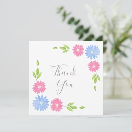 青とピンクの水色のデイジー サンキューカード (スタンド正面)