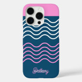 青とピンクの波ストライプ状のパタパーソナライズされたーン Case-Mate iPhoneケース (裏面)