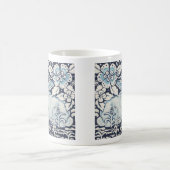 青と白うさぎ絵画のフローラウッドランドカタツムリ コーヒーマグカップ (中央)