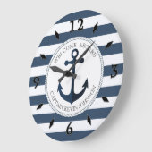 青と白とストライプのいかりパーソナライズされた ラージ壁時計 (傾斜)