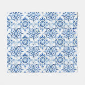 青と白のイタリアン水彩タイル模様 フリースブランケット (正面(横))