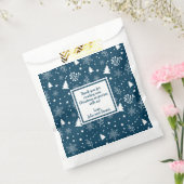 青と白のクリスマスツリーのパーティー フェイバーバッグ (封をした状態)