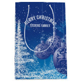 青と白のクリスマスツリー&オーナメント ミディアムペーパーバッグ (正面)