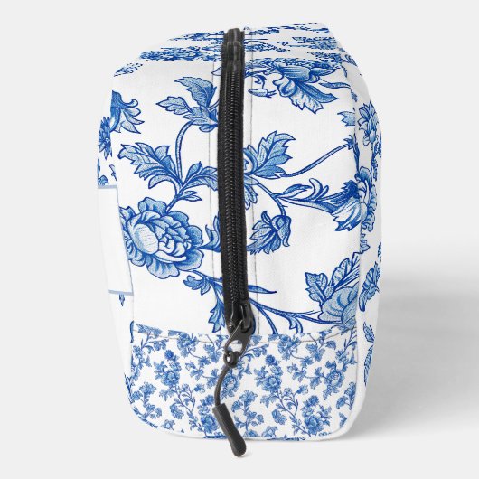 青と白のシノワズリーブライドメイドギフト ドップキット (右)