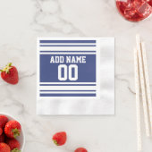 青と白のジャージーのストライプ名前をカスタムする番号 縁ありカクテルナプキン (インサイチュ)