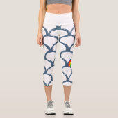 青と白のスケッチホタテガイのパターンと虹 カプリレギンス (正面)