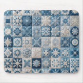 青と白のスノーフレークのキルト マウスパッド (正面)