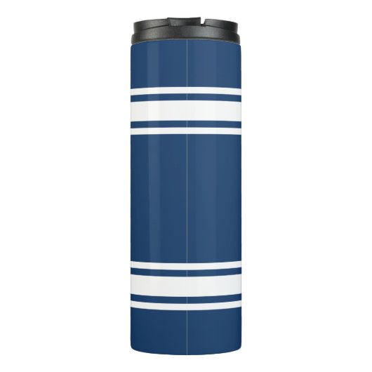 青と白のスポーツジャージストライプズの名前カスタム タンブラー (裏面)