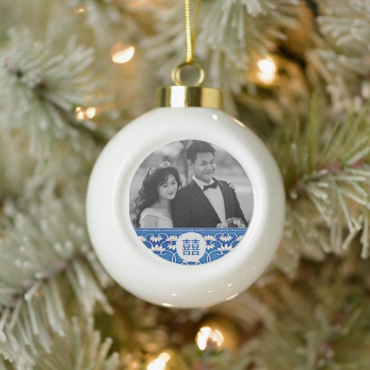 青と白のチノセリ結婚ーズ セラミックボールオーナメント (ツリー)