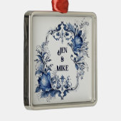 青と白のデルフトオーナメントと花 メタルオーナメント (右)