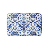 青と白のデルフトスタイルフローラオーナメントパターン バスマット (正面)