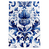 青と白のデルフトスタイルフローラオーナメントパターン ミディアムペーパーバッグ (裏面)