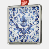 青と白のデルフトスタイルフローラオーナメントパターン メタルオーナメント (左)