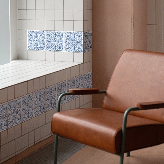 青と白のバロック様式のアカンサス タイル