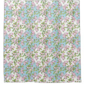 青と白のパッチワークにピンクの花フェイク咲き シャワーカーテン (正面)