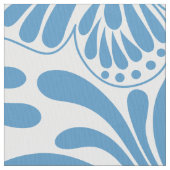 青と白のフローラの渦巻き旋回と蝶 ファブリック (クローズアップ)