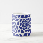 青と白のフローラ コーヒーマグカップ (中央)